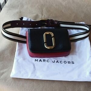 Marc Jacobs Hip Shot Belt Waist Bag Purse Fanny Pack Red Black Leather